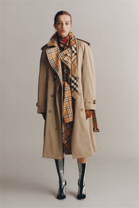 burberry tremnch|The Burberry Trench Coat .